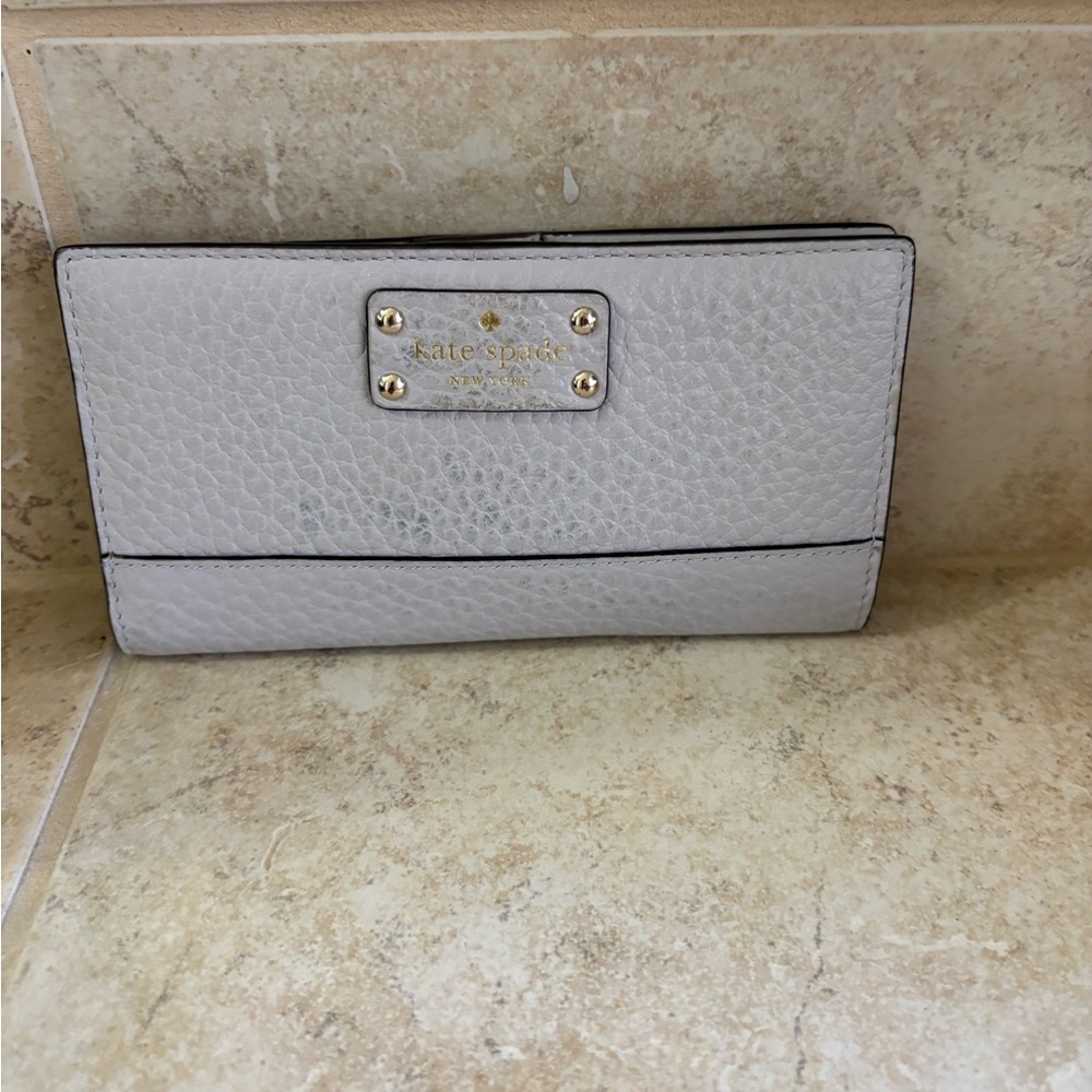 Kate Spade Light Gray Wallet